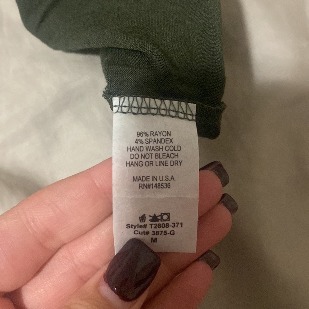 💚 CROP TOP! - Picture 5 of 5